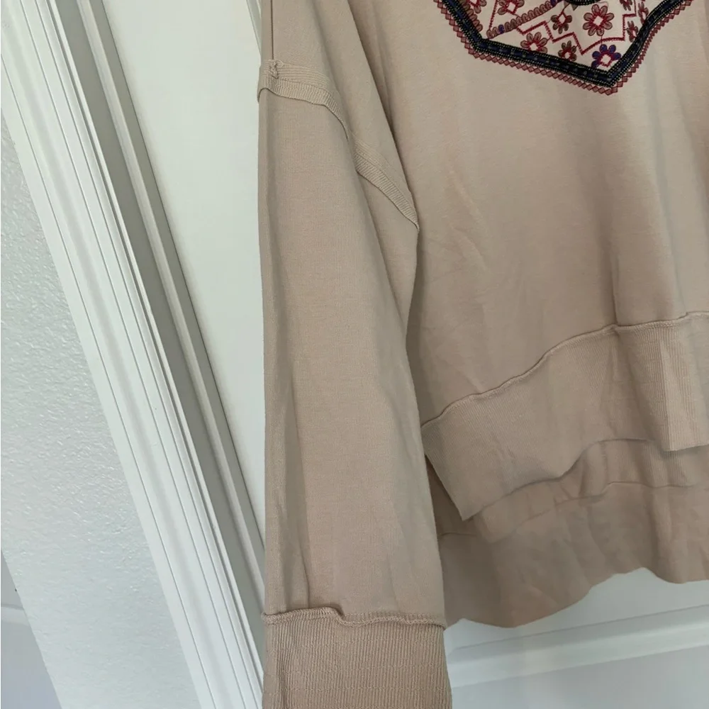 POL Cream Beige Oversize Sweater Sweatshirt Women’s Small Western